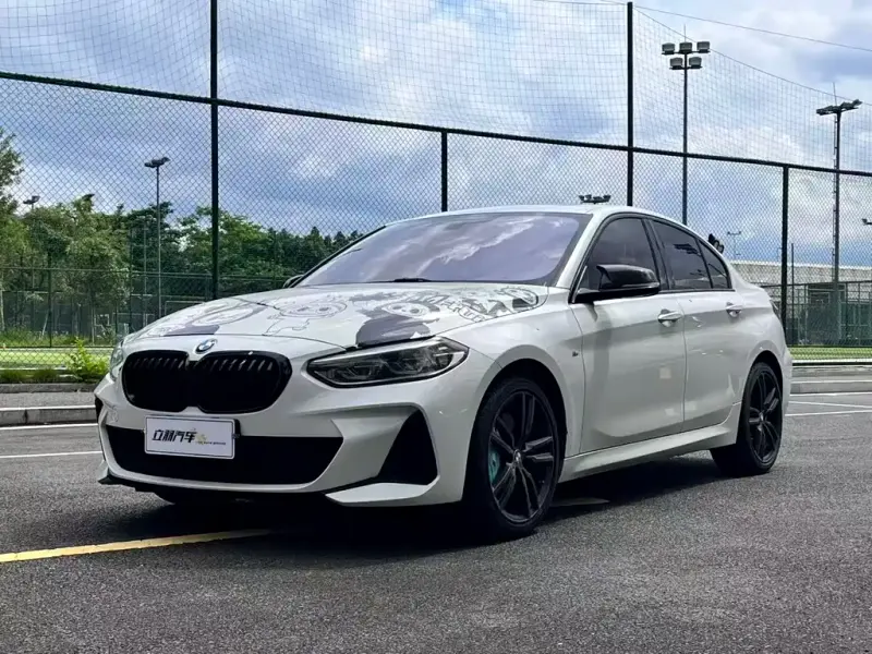 BMW 1 Series, 2023