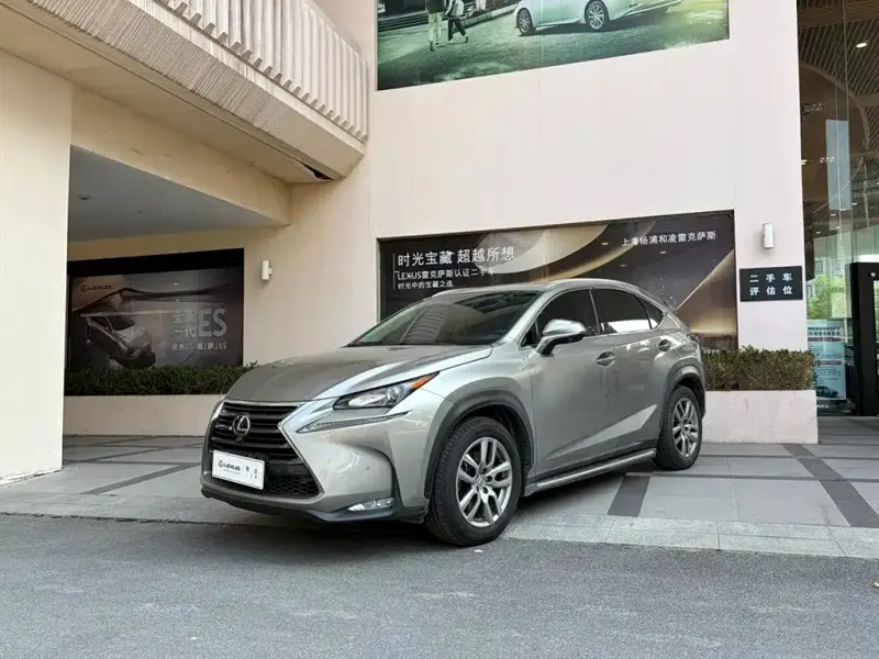 Lexus NX, 2017