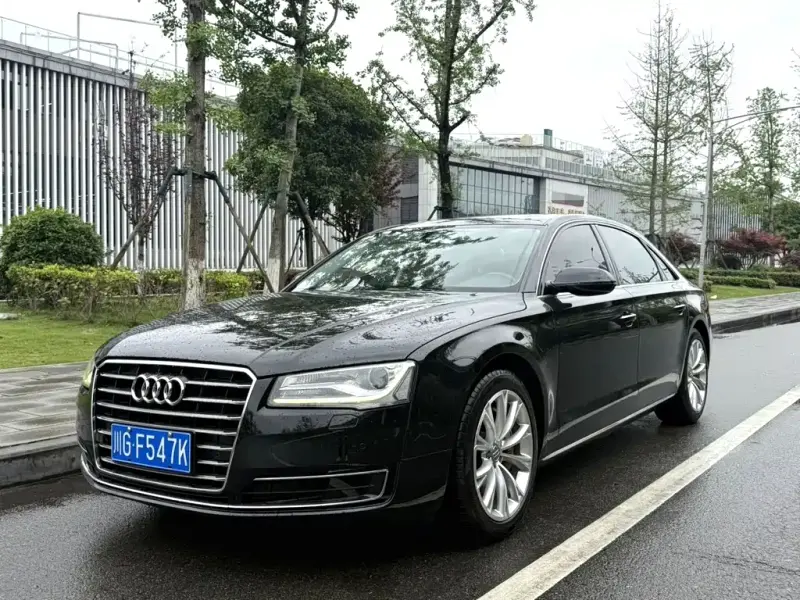 Audi A8, 2015
