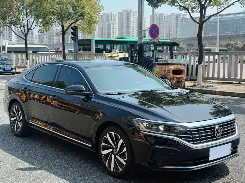 Volkswagen Passat, 2024