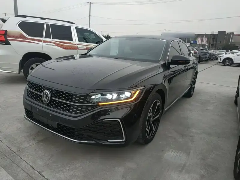 Volkswagen Passat, 2023