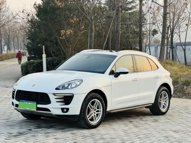 Porsche Macan, 2016