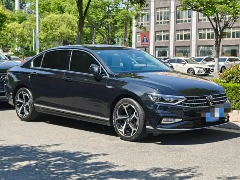 Volkswagen Magotan, 2023