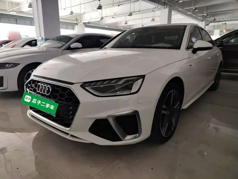 Audi A4L, 2020