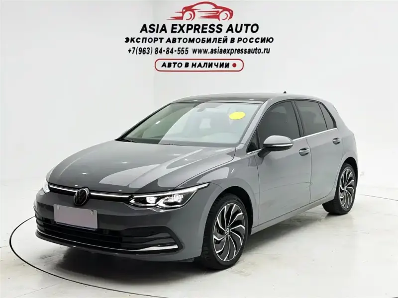 Volkswagen Golf, 2022