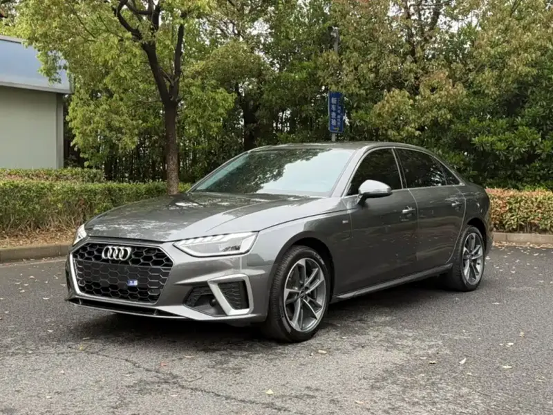 Audi A4L, 2022