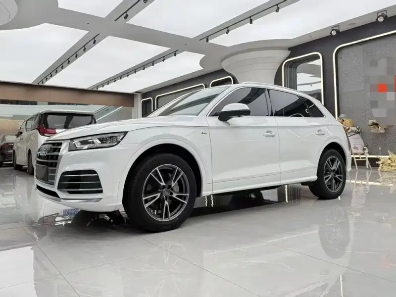 Audi Q5L, 2020