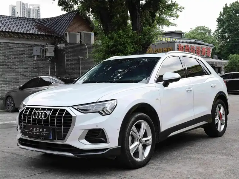 Audi Q3, 2022