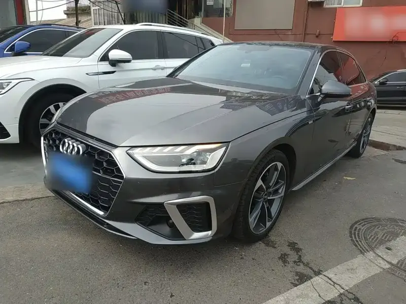 Audi A4L, 2022