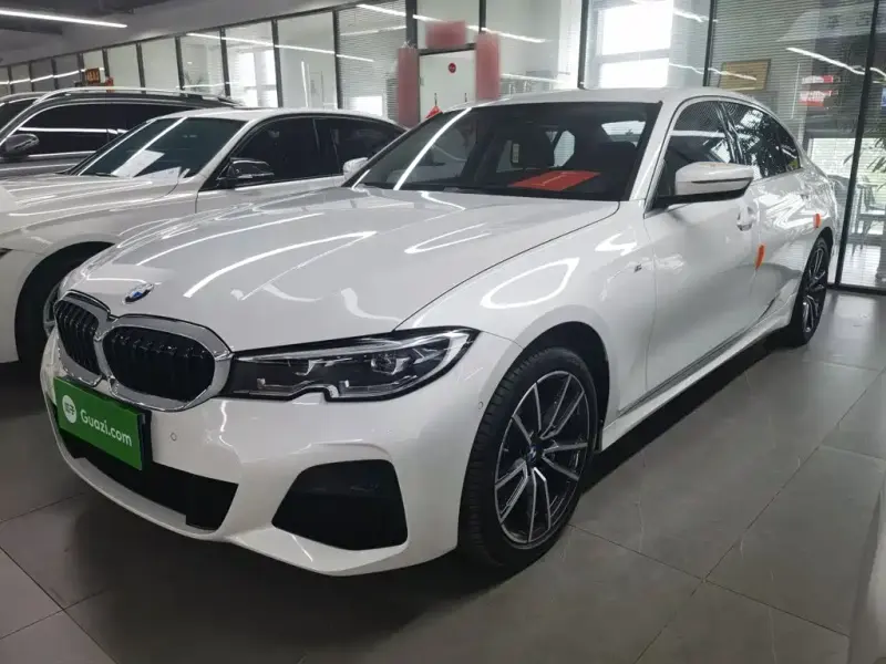 BMW 3 Series, 2021