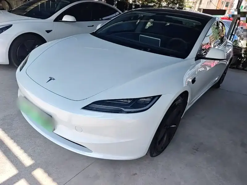 Tesla Model 3, 2024