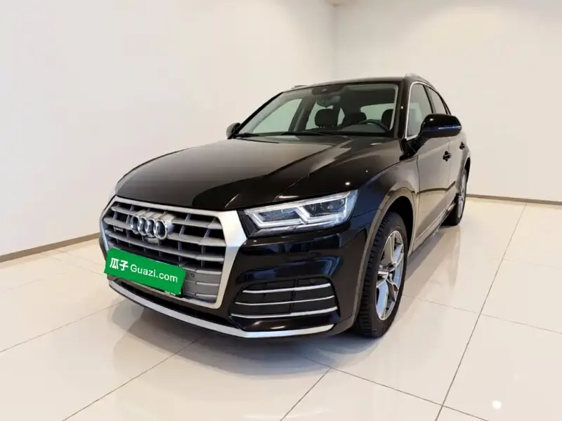 Audi Q5L, 2021