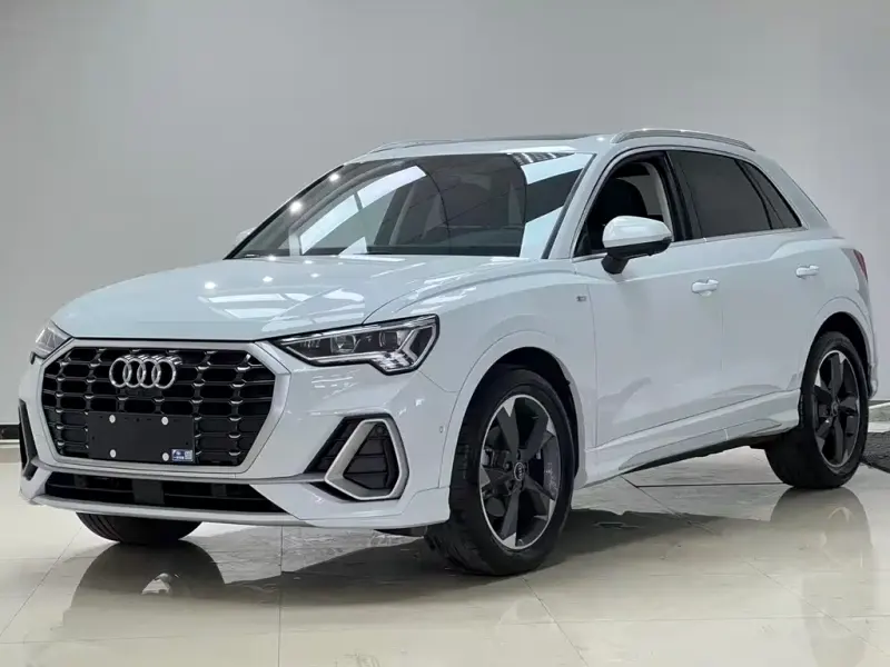 Audi Q3, 2022