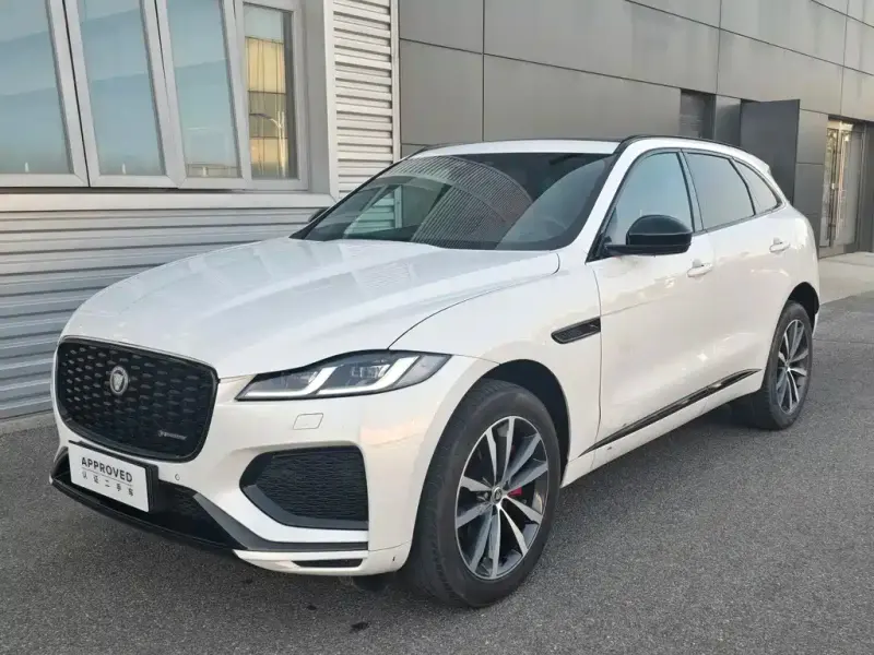 Jaguar F-PACE, 2024