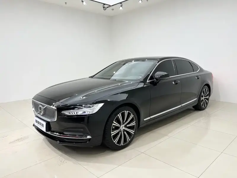 Volvo S90, 2023