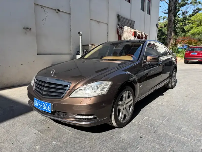 Mercedes-Benz S-Class, 2010