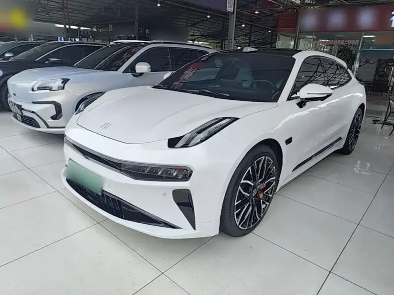 Zeekr 001, 2024