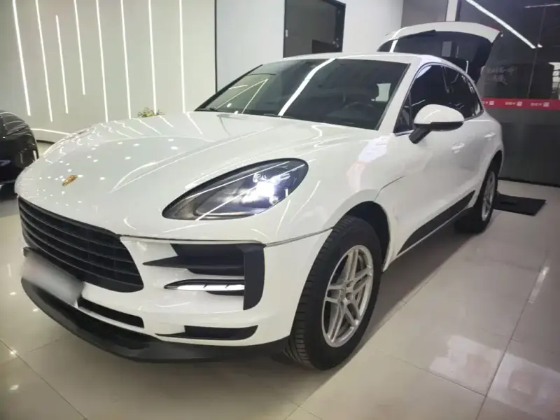 Porsche Macan, 2021