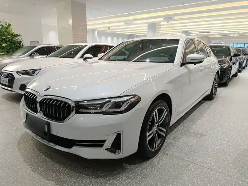 BMW 5 Series, 2022