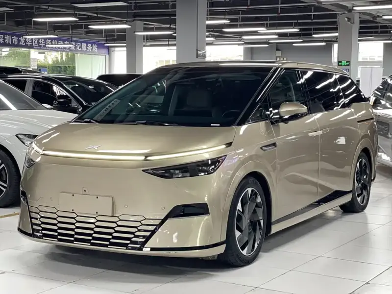 XPeng X9, 2024