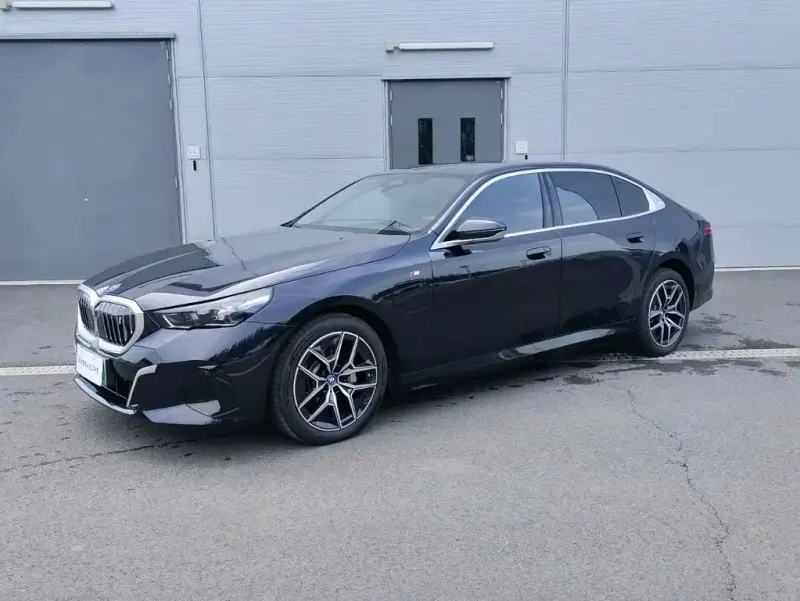 BMW i5, 2025