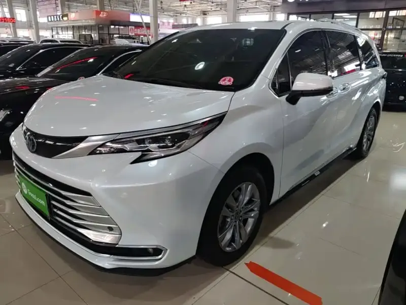 Toyota Sienna, 2022