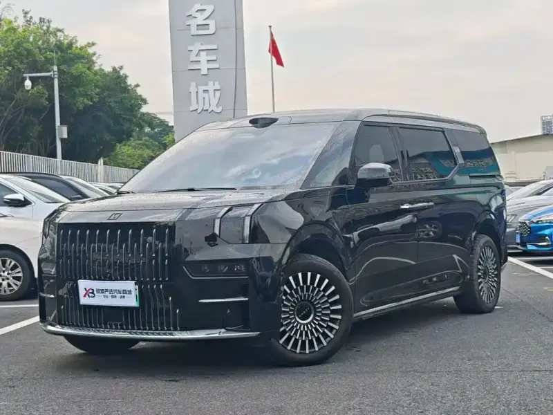 Zeekr 009, 2024