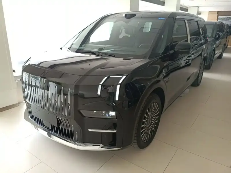 Zeekr 009, 2025