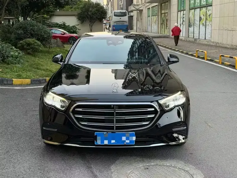 Mercedes-Benz E-Class, 2025