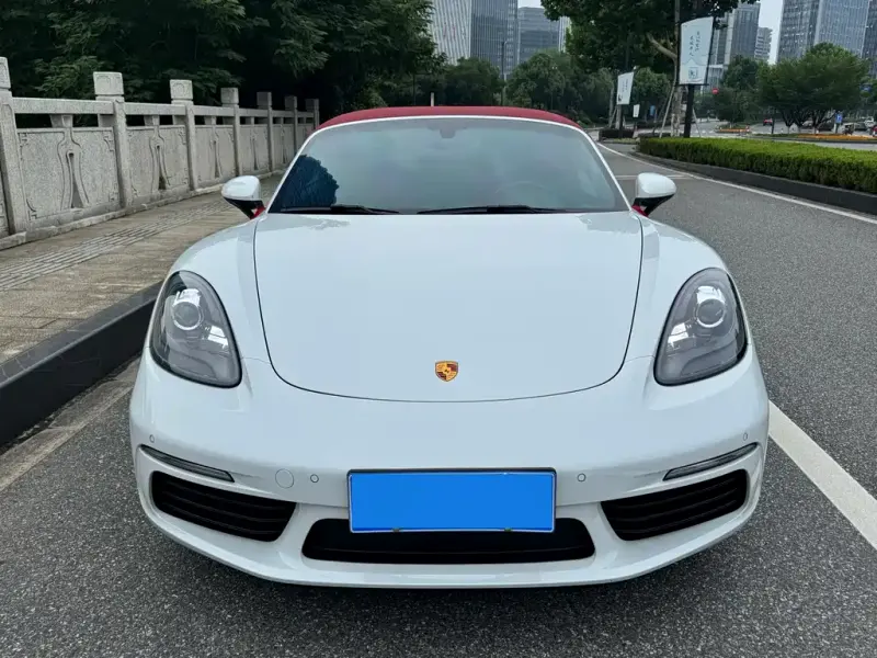 Porsche 718, 2022