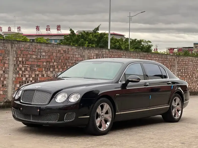 Bentley Flying Spur, 2013