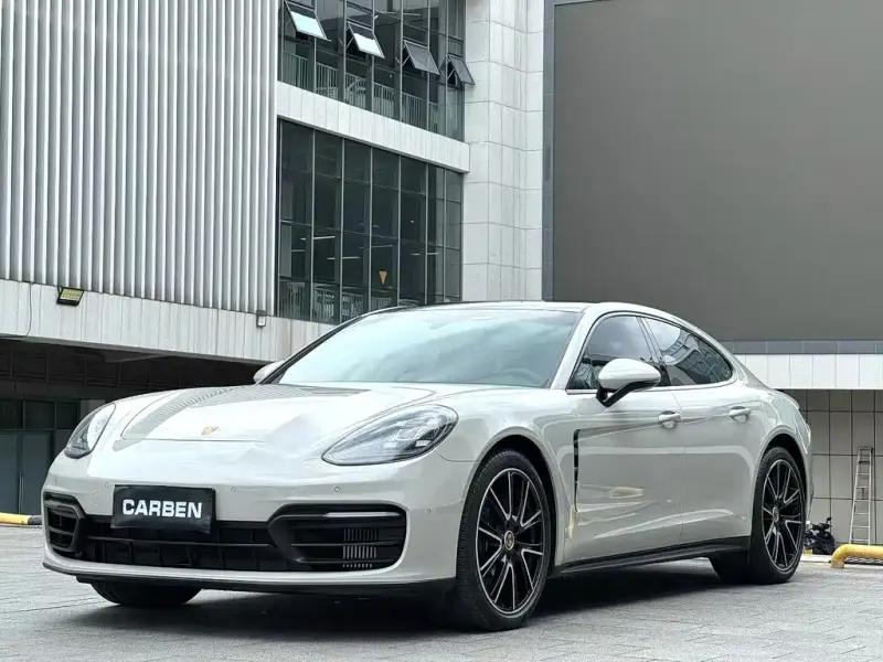 Porsche Panamera, 2022