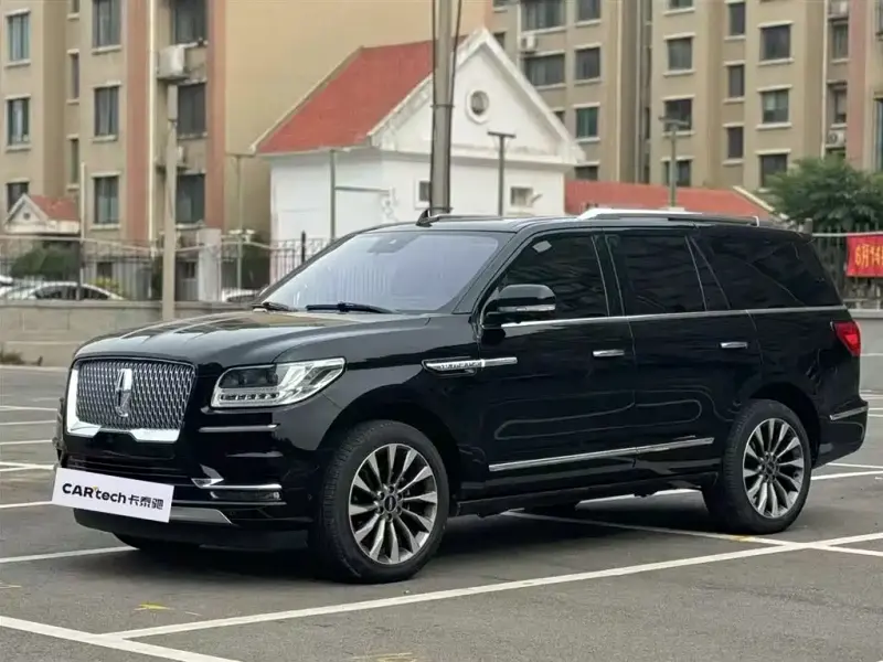 Lincoln Navigator, 2021