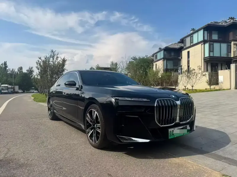 BMW i7, 2023