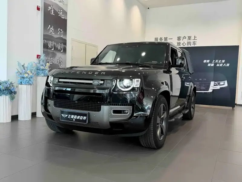 Land Rover Defender, 2024