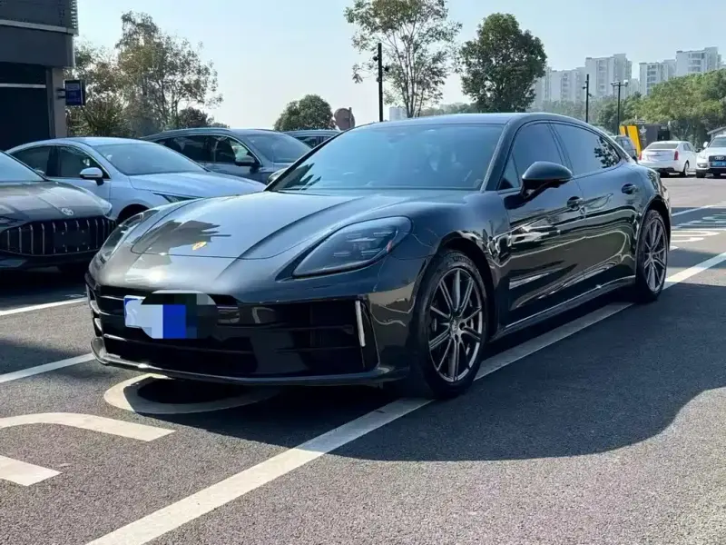 Porsche Panamera, 2025