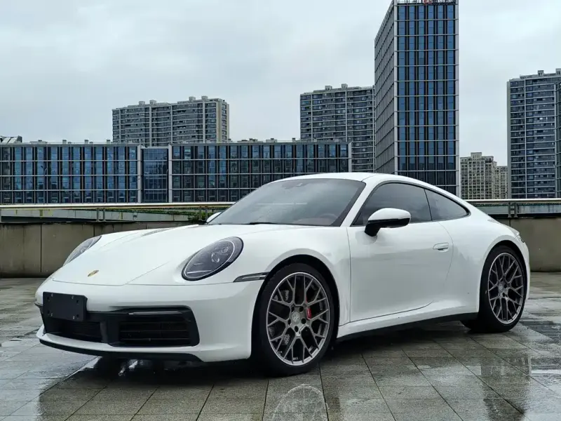 Porsche 911, 2024