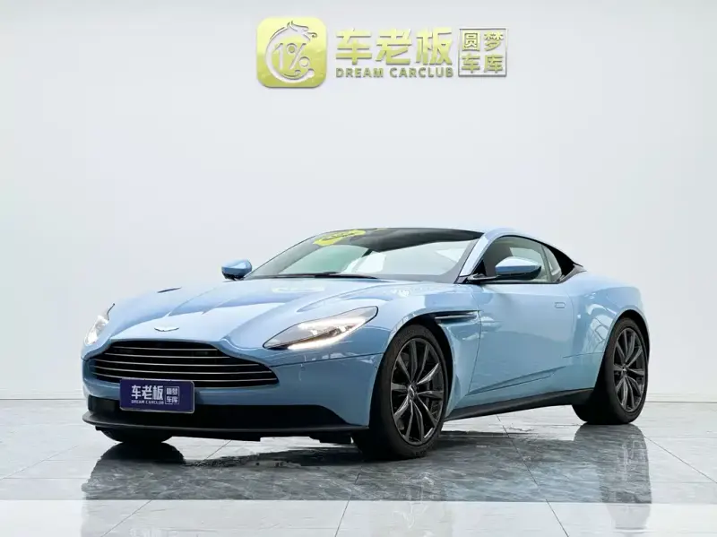 Aston Martin DB11, 2020