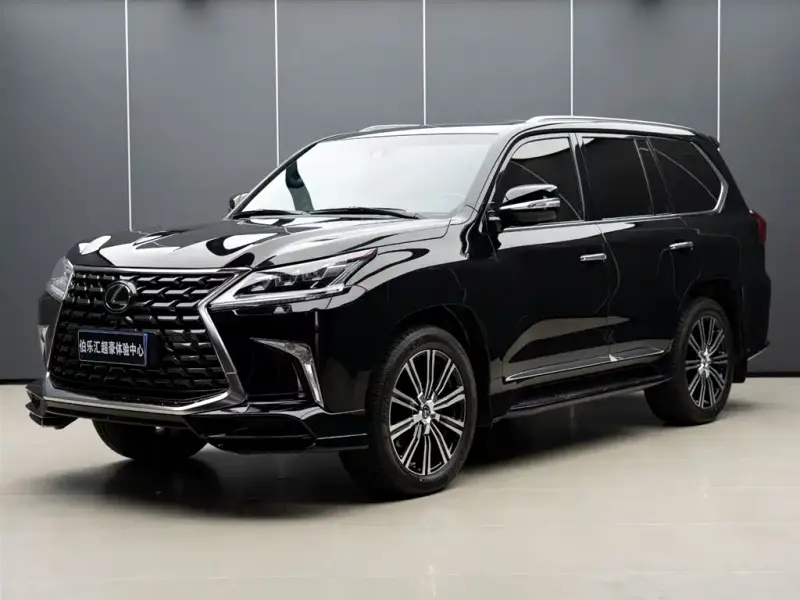 Lexus LX, 2022