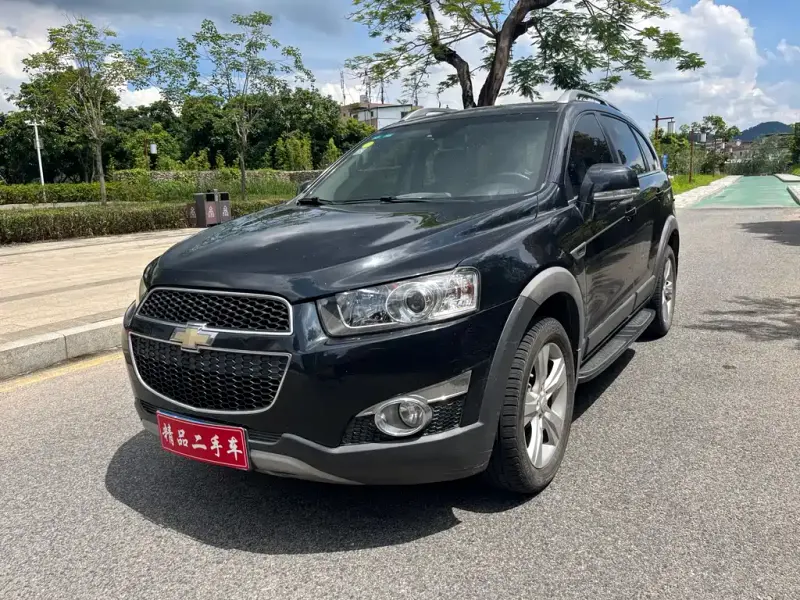 Chevrolet Captiva (Import), 2012