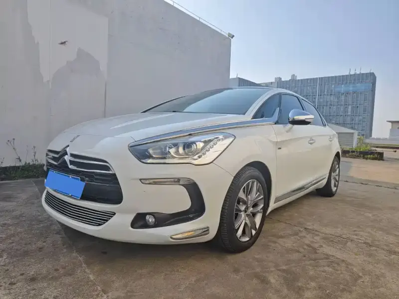 DS 5, 2014