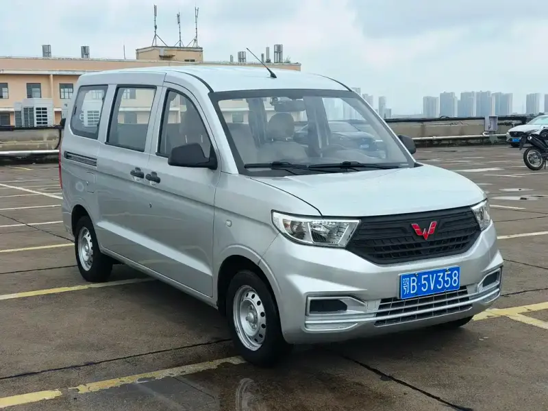 Wuling Hongguang V, 2023