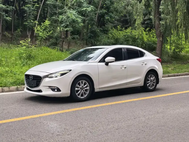 Mazda 3 Axela, 2017
