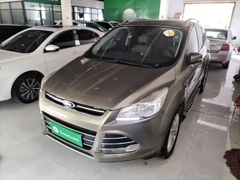 Ford Kuga, 2016