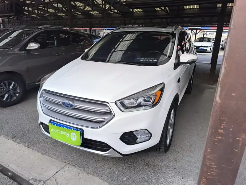 Ford Kuga, 2016