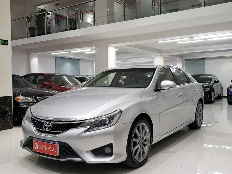 Toyota Reiz, 2014