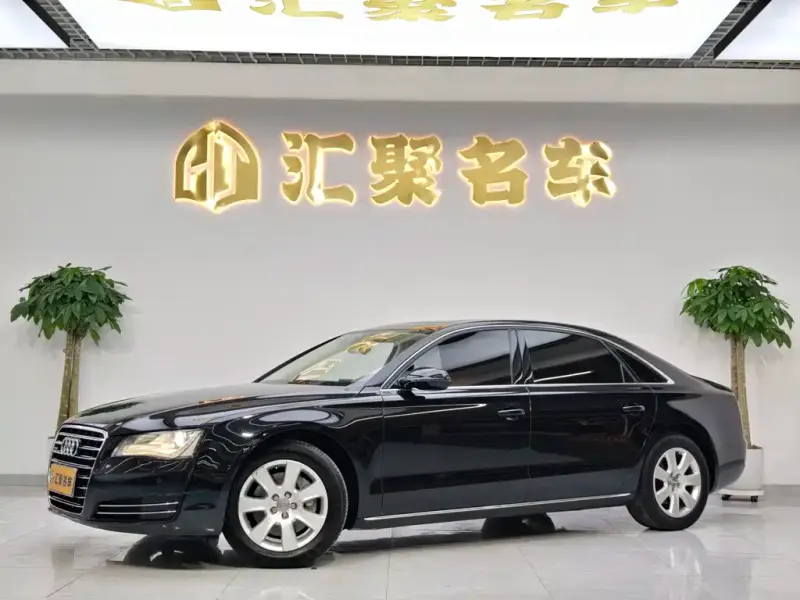 Audi A8, 2011