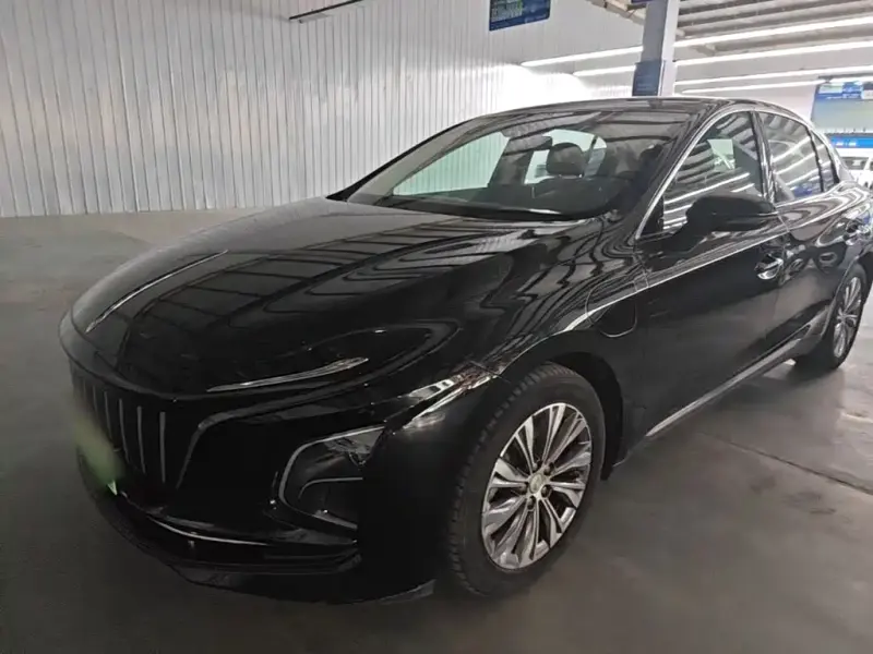 Hongqi E-QM5, 2022