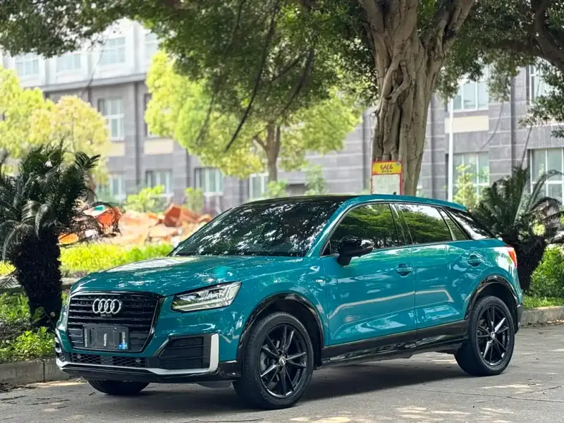 Audi Q2L, 2020