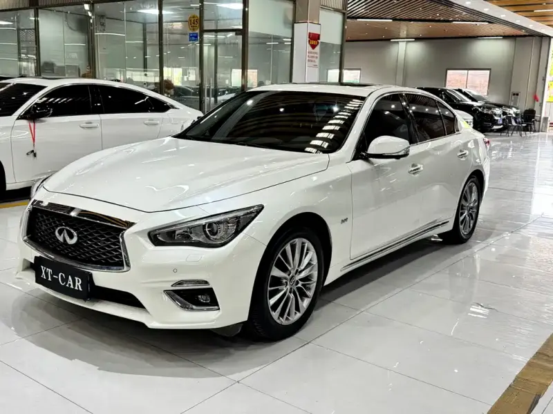 Infiniti Q50L, 2020